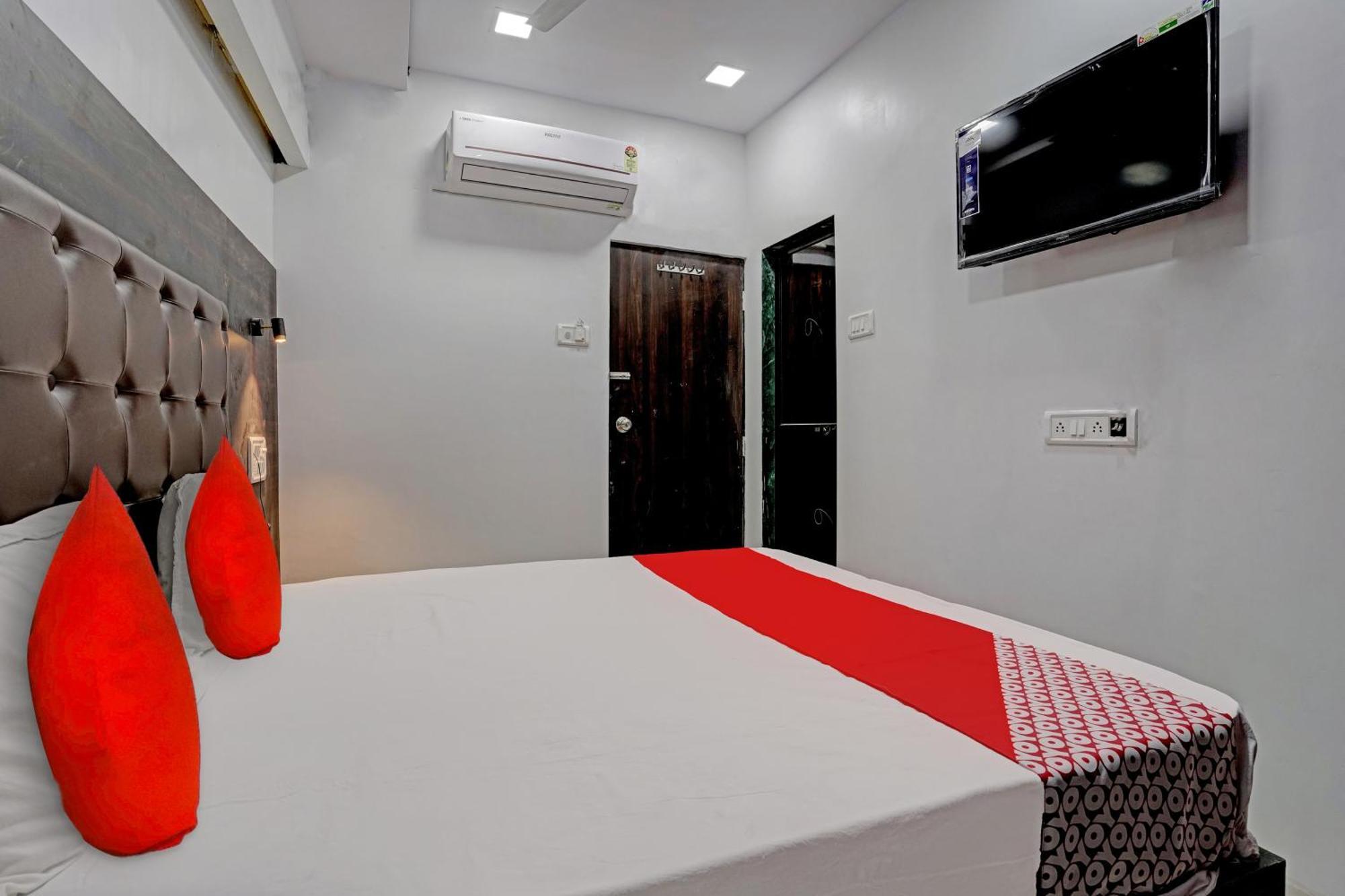 Hotel O Nithyanand Bombay Esterno foto