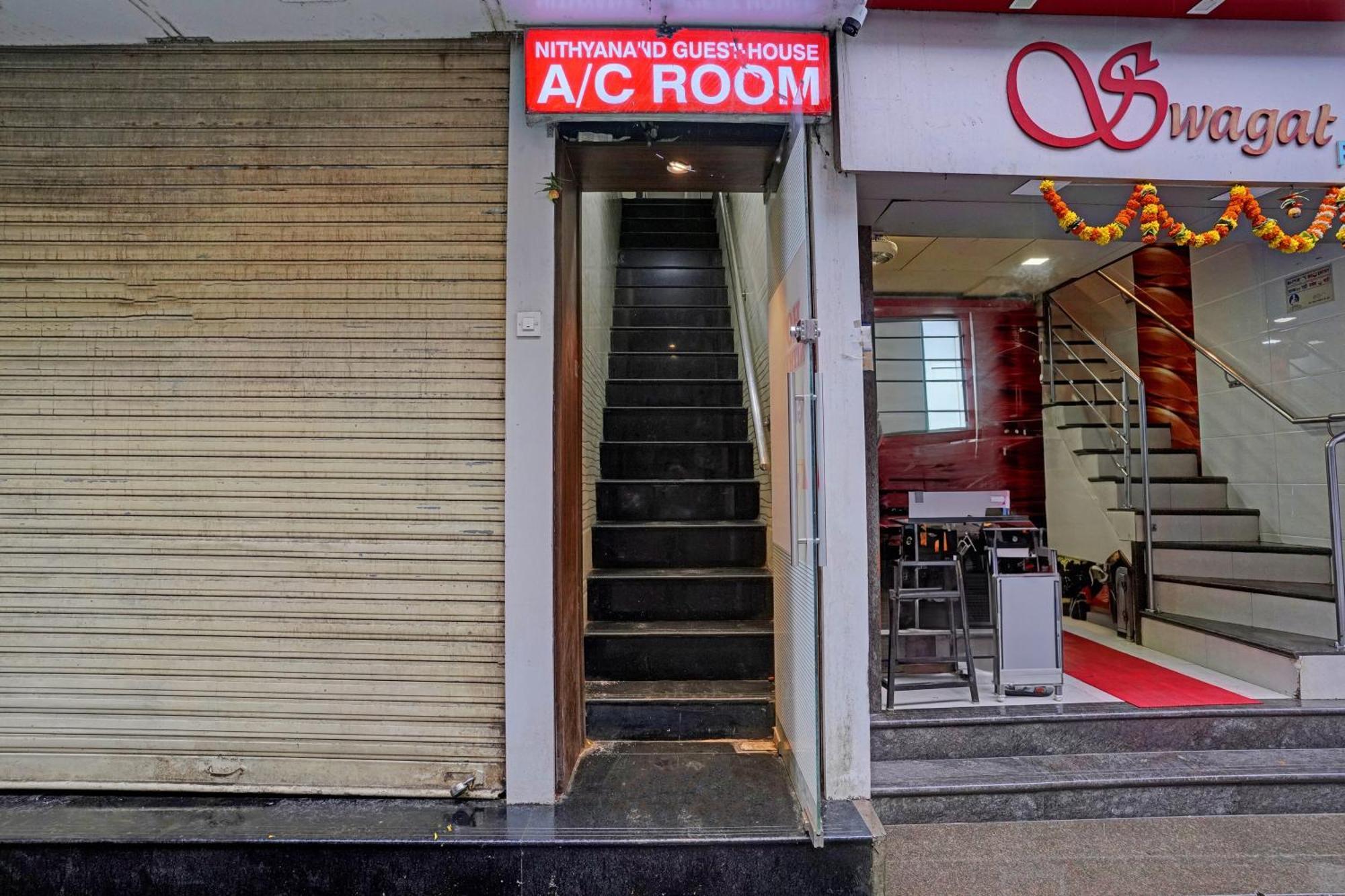 Hotel O Nithyanand Bombay Esterno foto